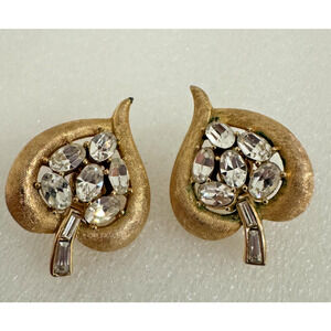 Vintage Brushed Gold Tone Heart Trifari Clip Earrings Clear Large Rhinestones